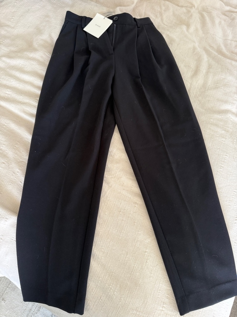 DISSH woman’s Black Pleated Straight-Leg Dress Pants